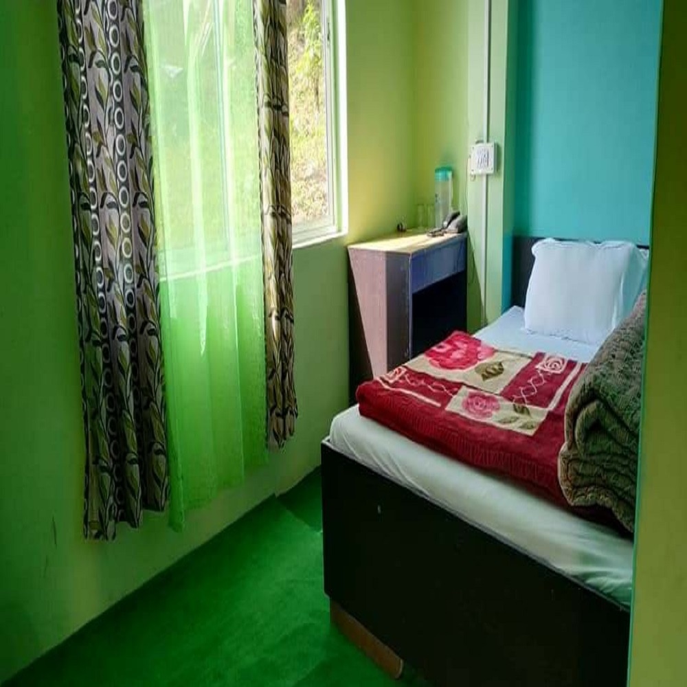 LAMAKHANG HOMESTAY - PHADAMCHEN - Tap to explore photos