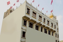 OYO 7343 Al Shareef Palace, Hyderabad