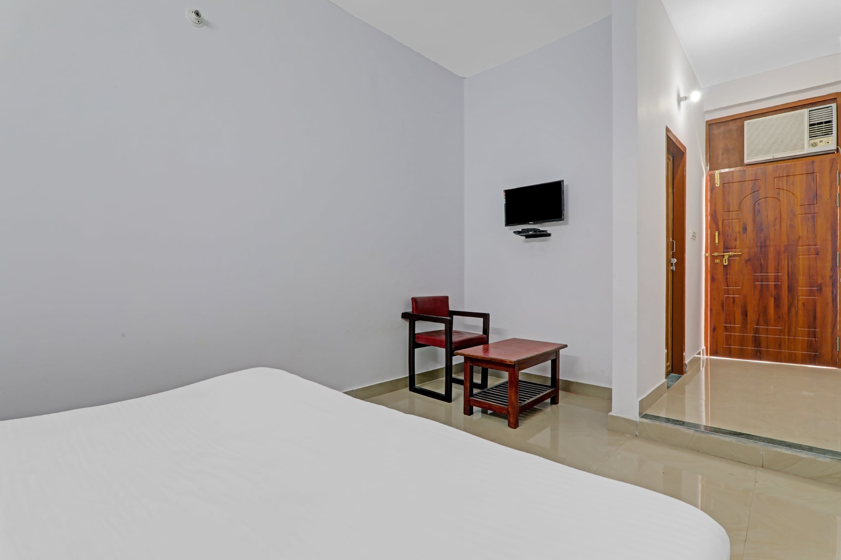 Hotel O Fine Stay Guest House - Tap to explore photos