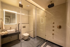 The Lynora, Mysore