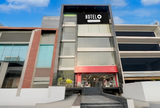 Super Hotel O Medical College Basaratpur Gorakhpur
