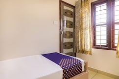 Hotel O Aluva Railway Station Formerly Menachery Tourist Home, Cochin