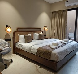 Deluxe Double Room with Patio