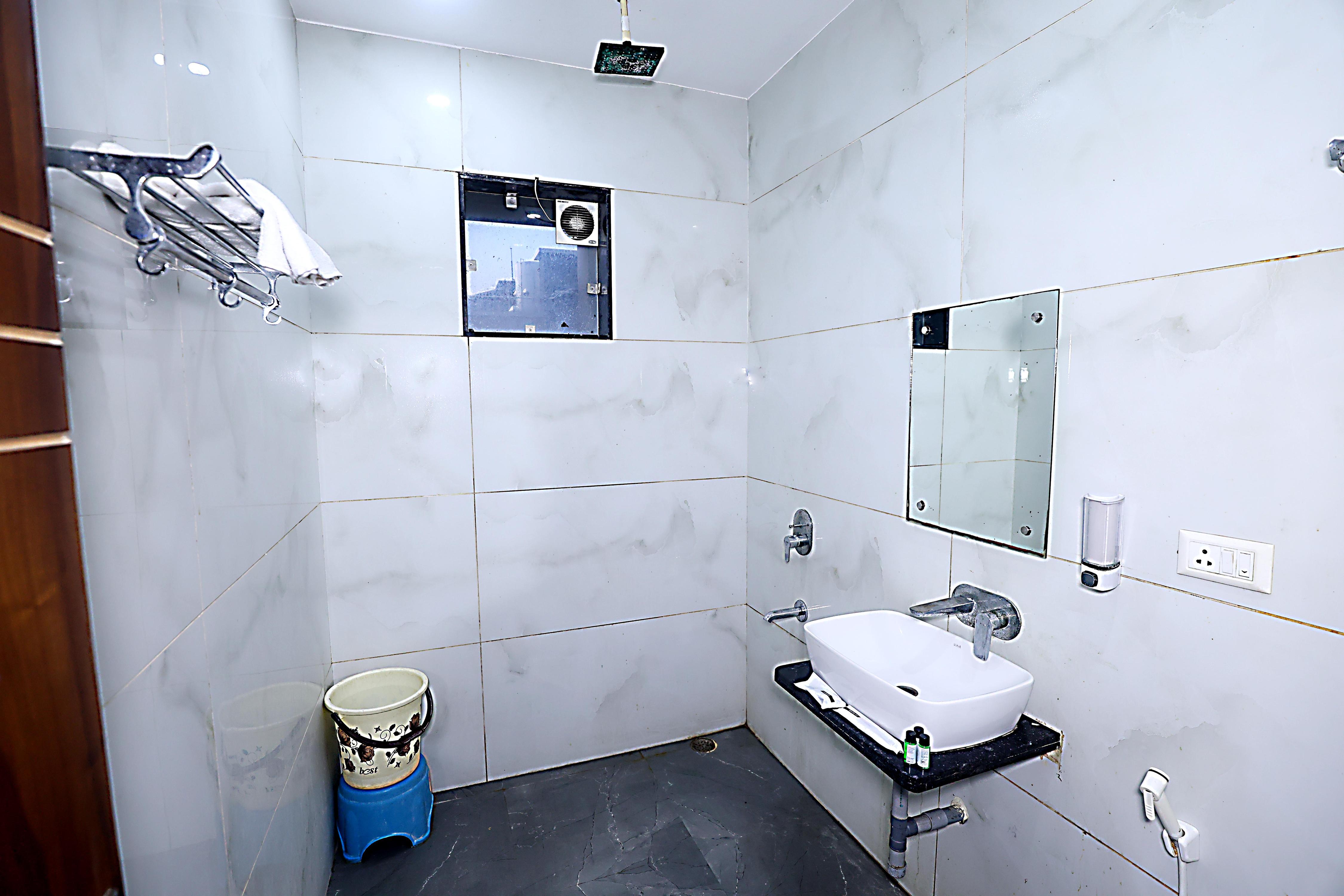 Hotel Akash Raj inn - Tap to explore photos