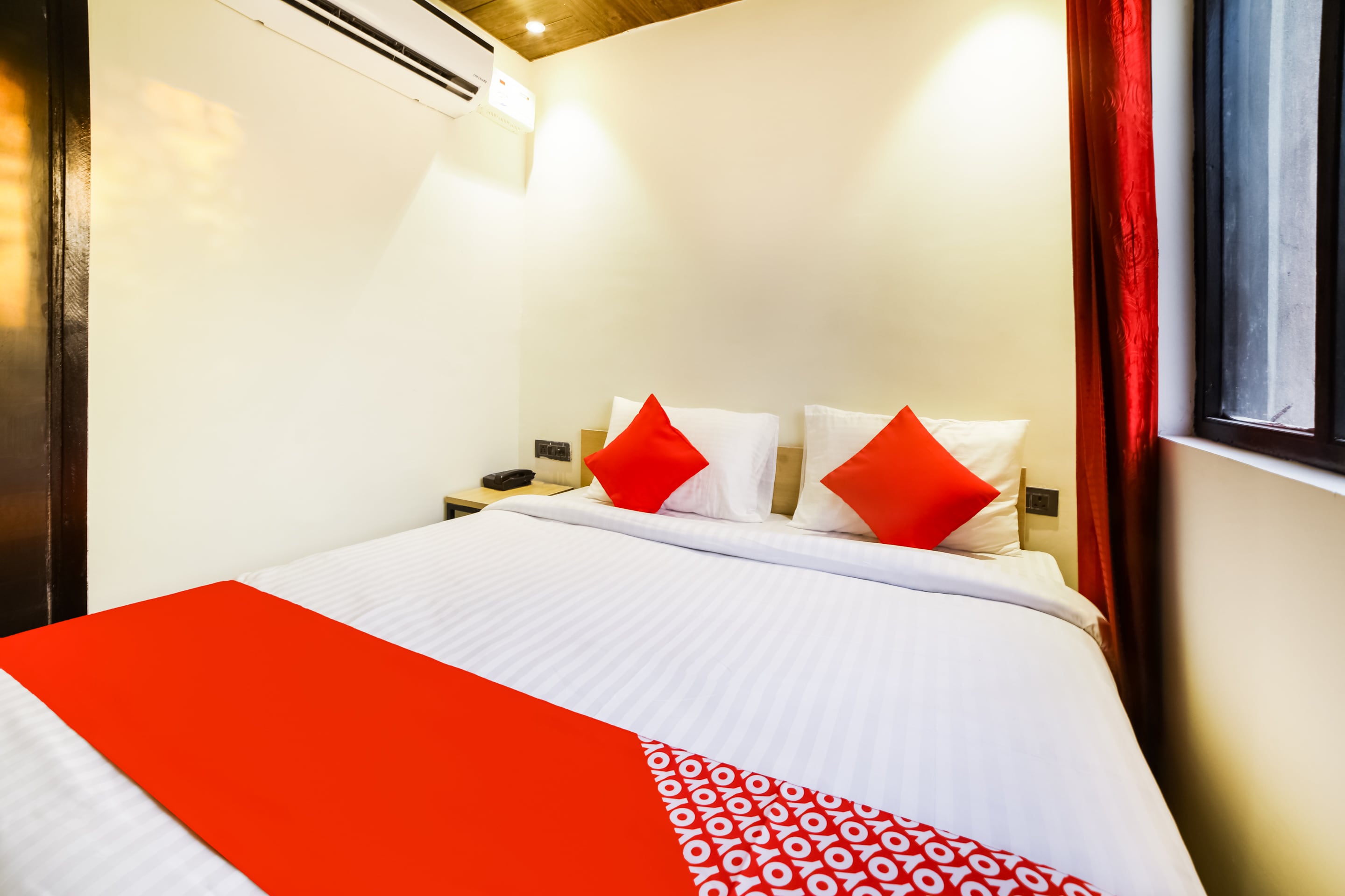 Hotel O Ashirwad home Near Pitampura - Tap to explore photos