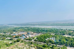 5 star hotel in noida, Noida