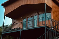 Wooden Cabin, Kodaikanal