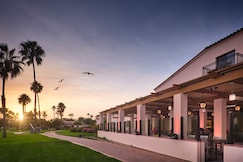 Hilton Santa Barbara Beachfront Resort, Monterey