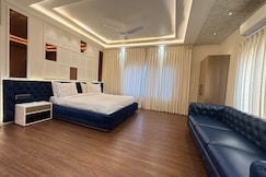 Star Valley villa 6bhk., Igatpuri