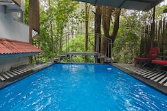 Hazel a Romantic Glasshouse Suite at The Pause Project, Goa