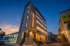 Golden Key- Adarsh Nagar Near Maxx & Fortis Hospital, Delhi