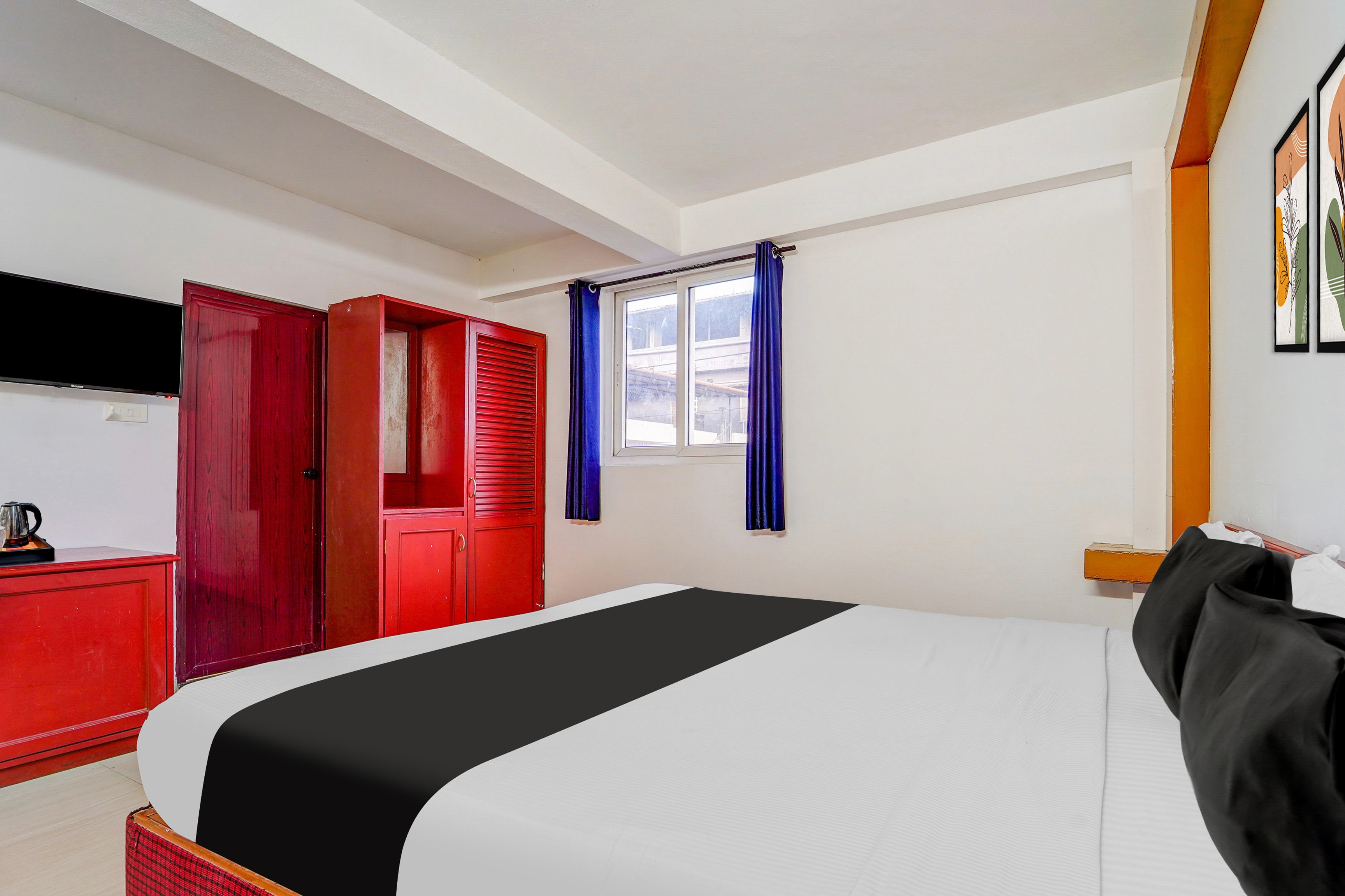 Super Hotel O Kottayam Near Caritas Hospital - Tap to explore photos