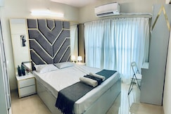 ULTRA LUXURIOUS 1BHK SERVICED APARTMENT, Mumbai