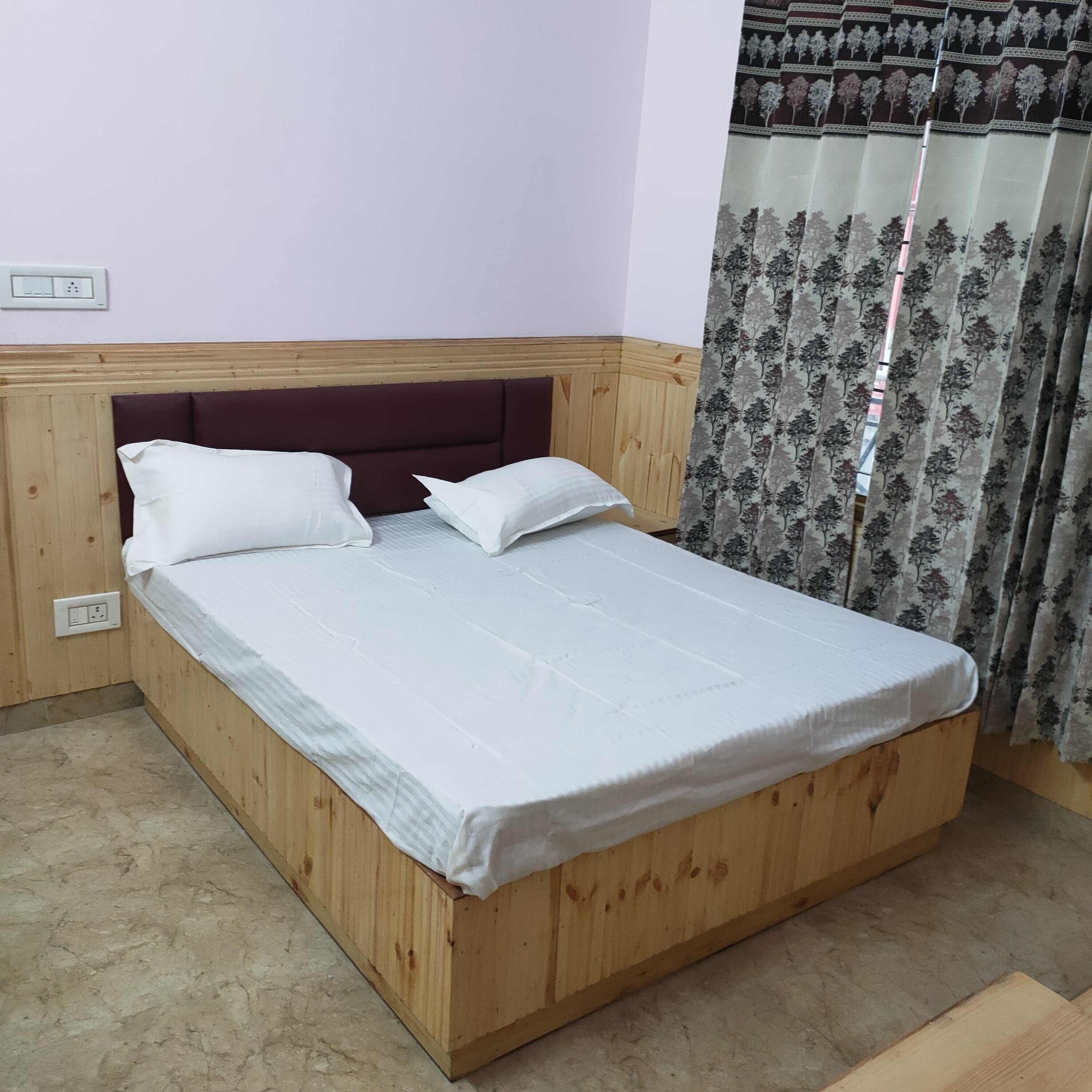 Sh.Sai Home Stay - Tap to explore photos