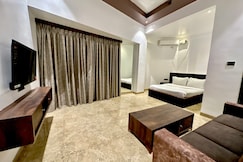 TAKHT - Executive Rooms & Suites, Pune
