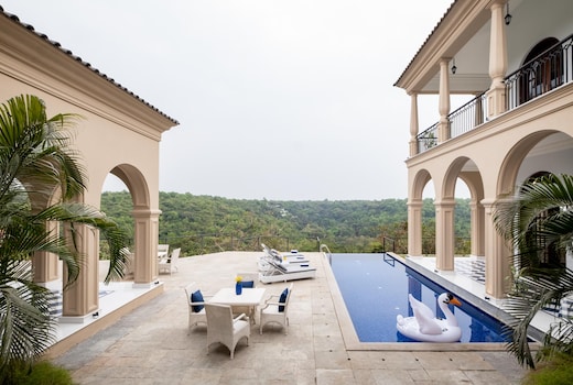 LohonoStays Sacri Borod Hill 5