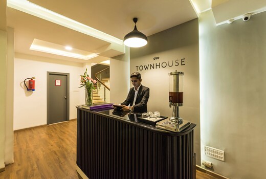 Super Townhouse MG Road,Bangalore