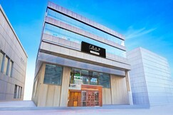 Super Townhouse ORR Marathahalli Formerly Krishna Boutique, Bangalore