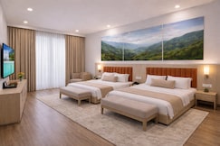 Hotel Tri Star @ Delhi Airport By Luxury Group, Delhi