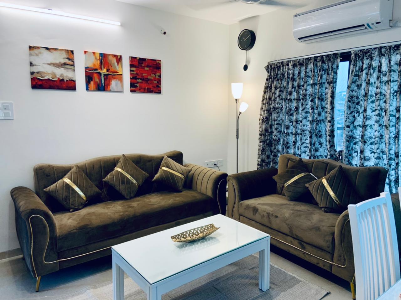 ULTRA LUXURIOUS 1BHK SERVICED APARTMENT - Tap to explore photos