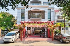 Hotel Vardaan Inn, Lucknow