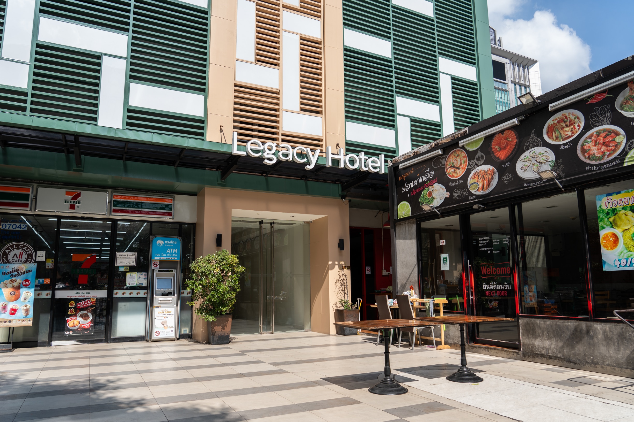 The Legacy Sukhumvit, an Aspira Collection - Tap to explore photos