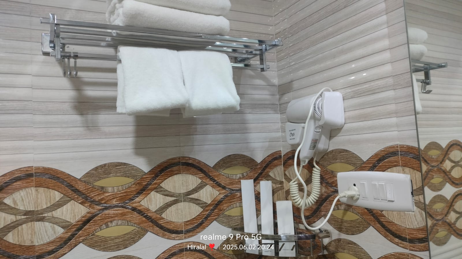 HOTEL SALKARA RESIDENCY - Tap to explore photos