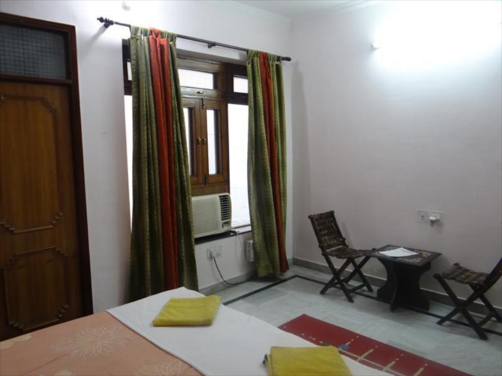 N Homestay - Tap to explore photos