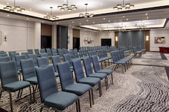 Crowne Plaza London- Gatwick Airport,  London