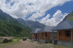 Pujaras Cottages By StayApart, Sangla