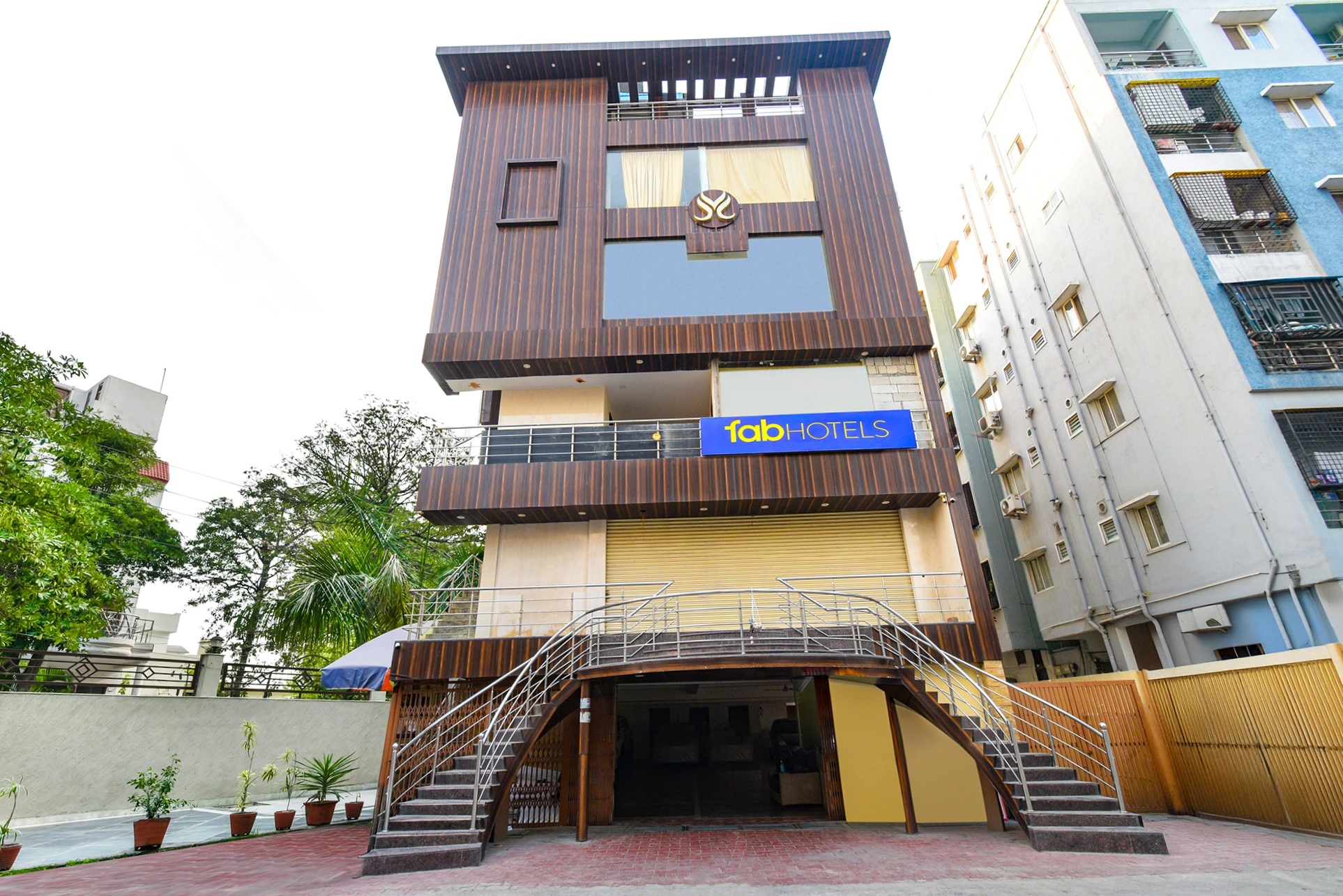 FabHotel Wild Wings - Nr A.S. Rao Nagar Market, Secunderabad - Tap to explore photos