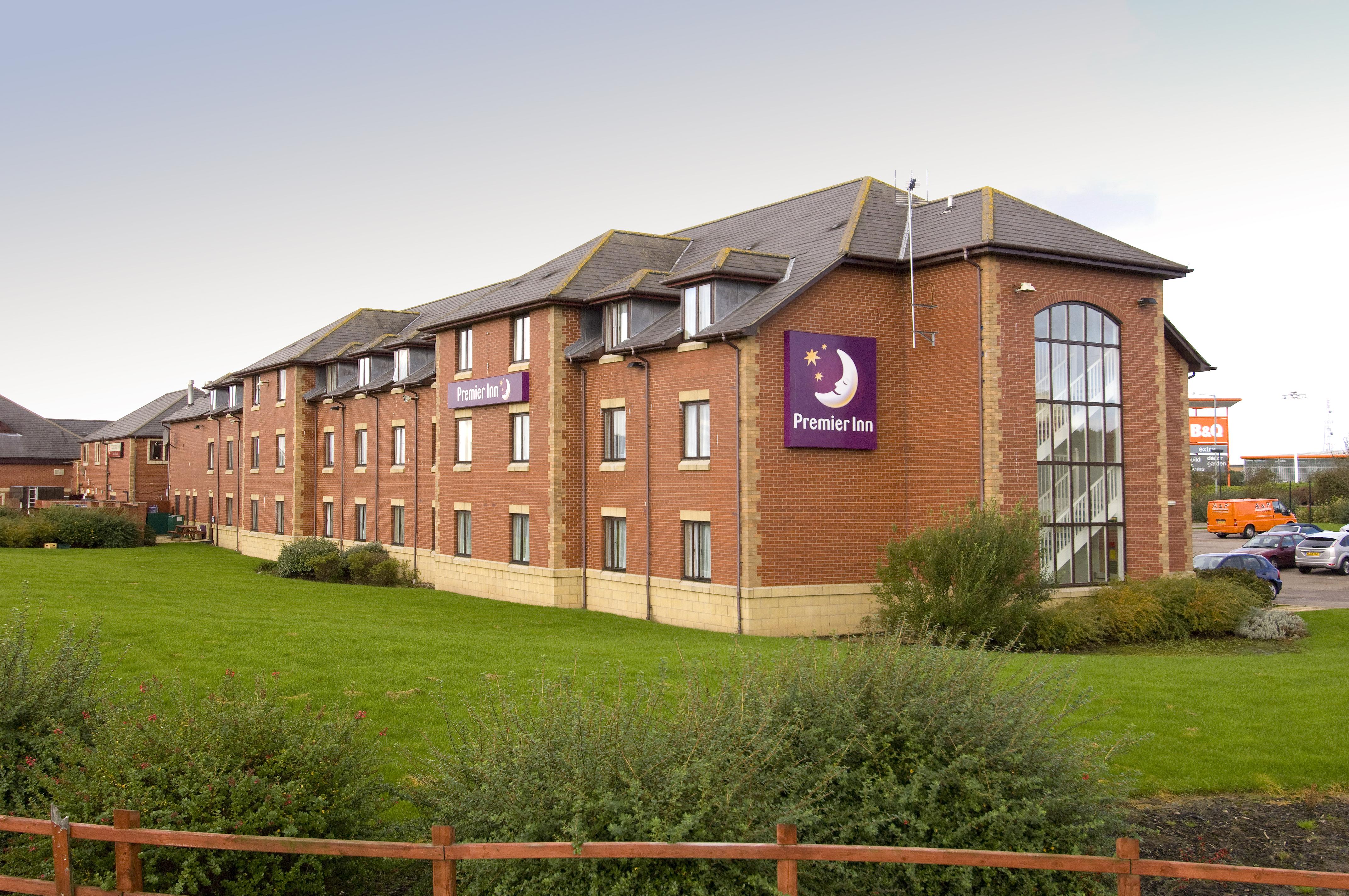 Premier Inn Blackpool East (M55, Jct4) - Tap to explore photos