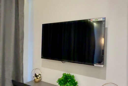 Skyscraper studio
