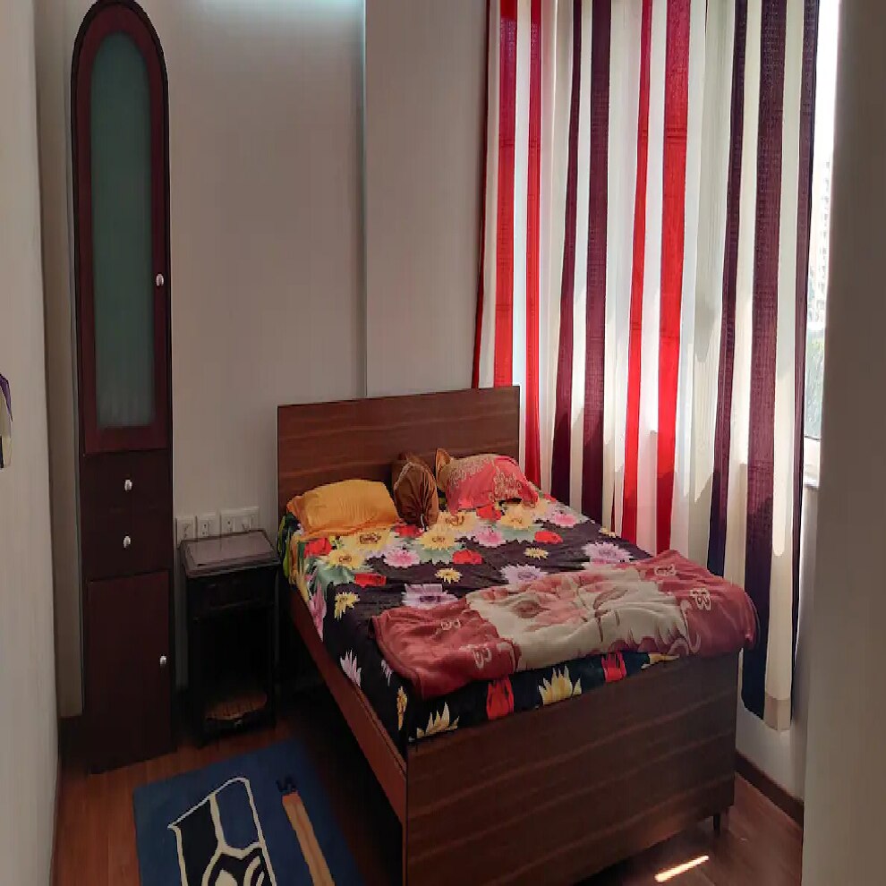 4BHK Silver Oak Estate Well Furnished Flat - Tap to explore photos