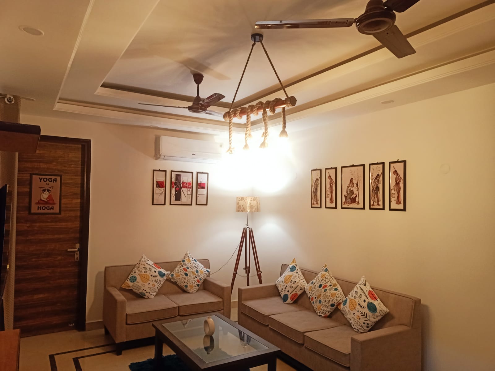 Shubham 2BHK Apartment near Ganges - Tap to explore photos