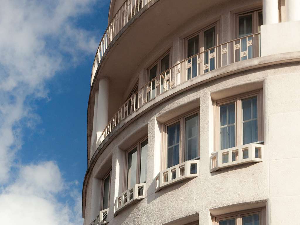 ibis Styles Dijon Central - Tap to explore photos