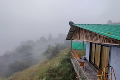 Gurusparsh Resort | Rooms & Restaurant