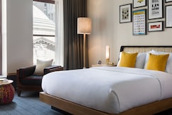 Hotel Maharaja, Jhansi