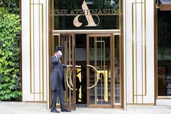 The Athenaeum Hotel & Residences, 