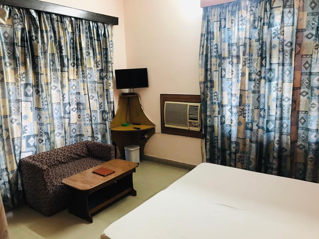 Hotel Mata Vaishno Devi And Pooja Restaurant - Tap to explore photos
