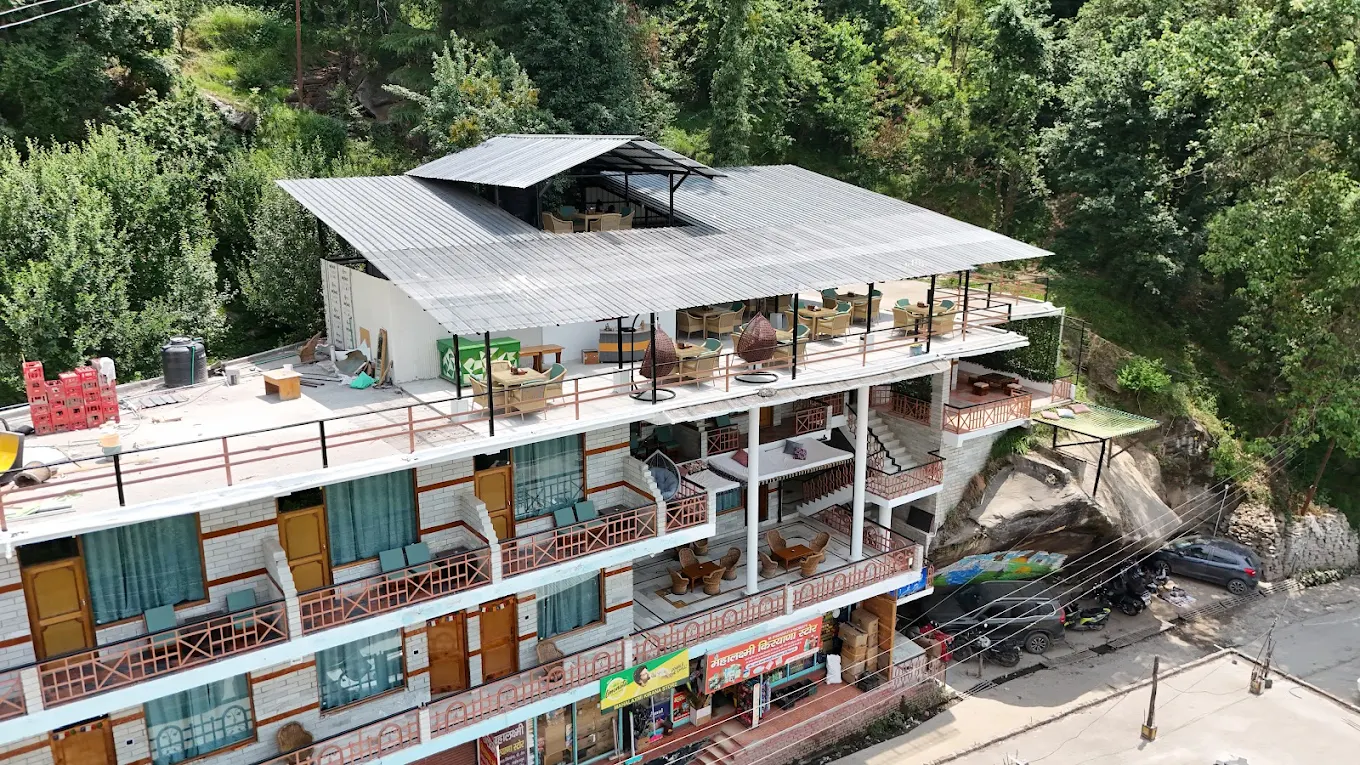 Sky Hi!! By Yuzu Hospitality, Manali