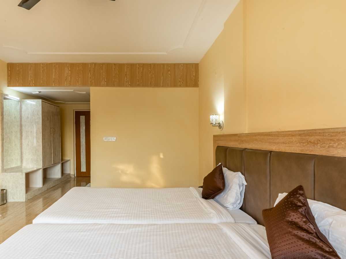 Mukund Madhav royals Hotels - Tap to explore photos