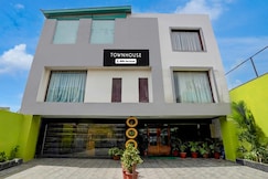 Super Townhouse by OYO Zirakpur Bus Stand Formerly Hotel Citi Inn, Panchkula