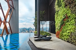 Scarletz Suites KLCC Rooftop Infinity Pool Near Twin Towers, Kuala Lumpur