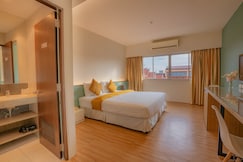 Peace Land Khaosan, Bangkok