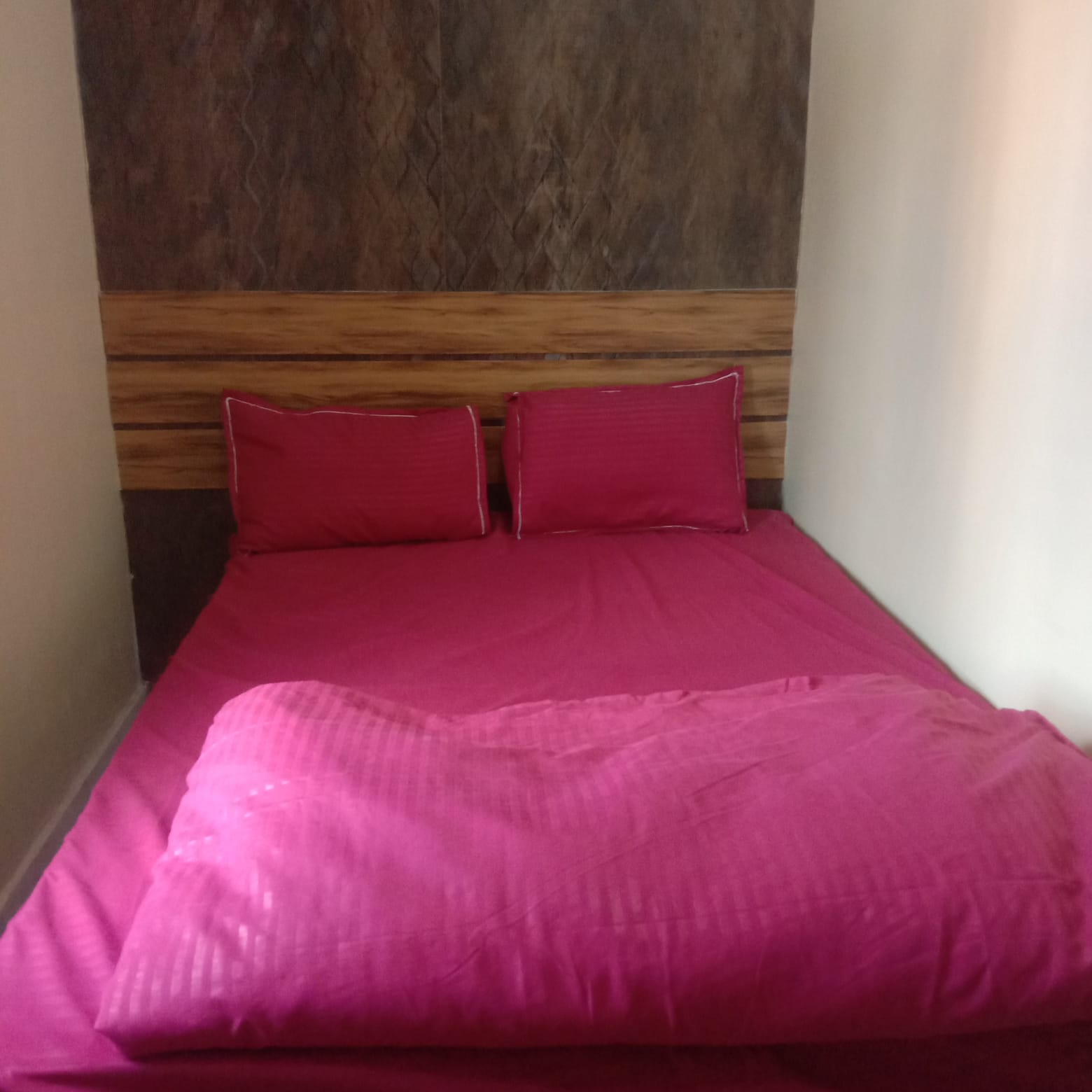 Duniya Guest House 2 - Tap to explore photos