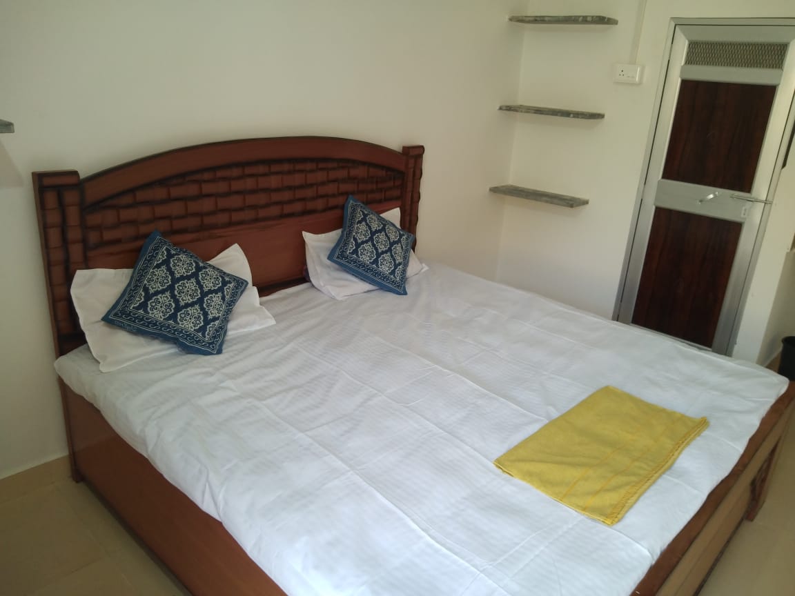 Amiksha Homestay - Tap to explore photos