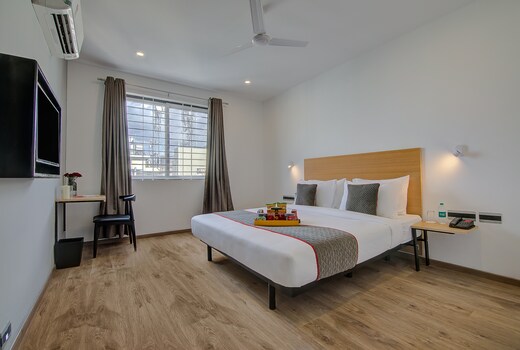 Super Townhouse Global Village Tech Park Near Kengeri Bus Terminal Metro Station