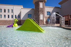 Holiday Inn Express WISCONSIN DELLS, Dane