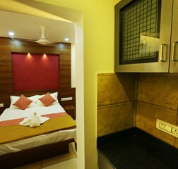 Deluxe AC